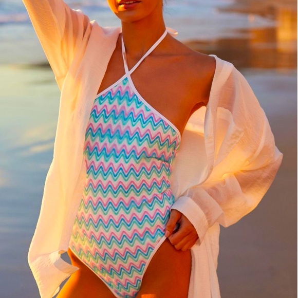 New L*SPACE Maribella Halter Lg Blue Pink Ombre Chevron High Leg 1-Pc Maillot - Picture 11 of 16